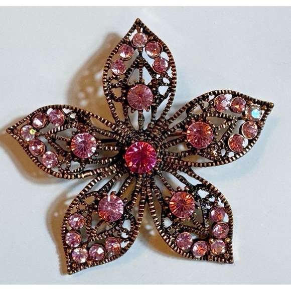 The Unbranded Brand Jewelry - Vintage Style Pink Rhinestone Filigree Flower Brooch Antique Bronze Tone‎ 2in